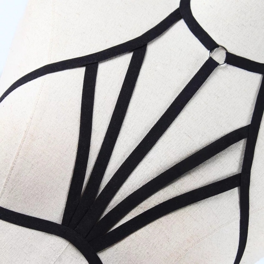 Sexy Strappy Bra Harness Black - Picture 3 of 3